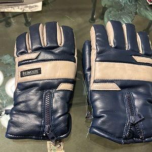 Black Sheep 🐑 Vintage Gloves